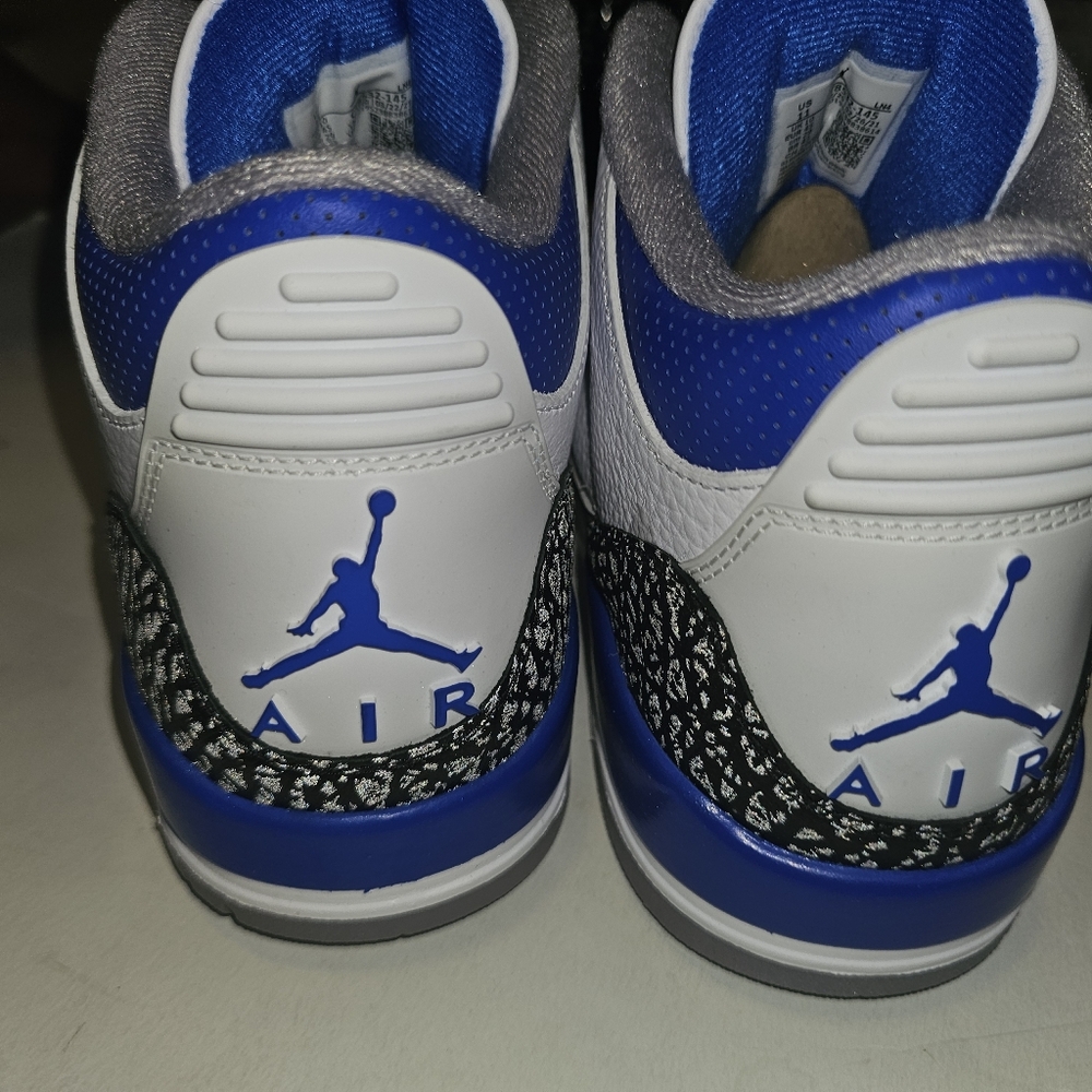 Nike Air Jordan 3 Racer Blue - Picture 2 of 8